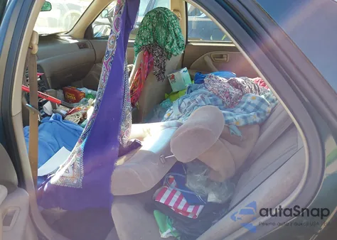 1998 Toyota Camry Le из США, поврежденный, VIN JT2BG22KXW0218012